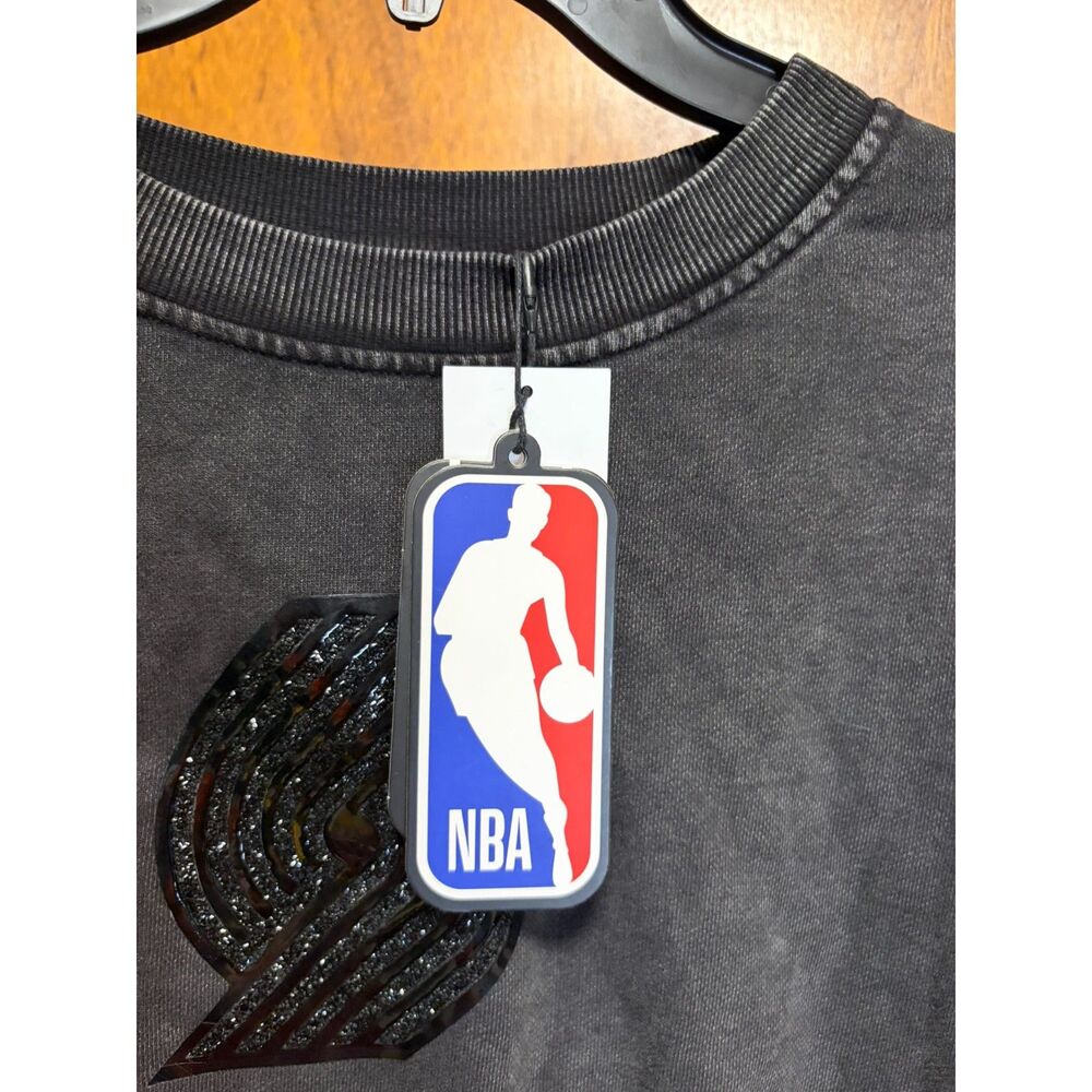Trail Blazers Sweat Shirt great looking